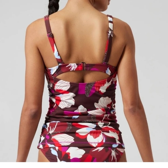 Athleta Tankini. Top 34DD.  NWT - Picture 2 of 7